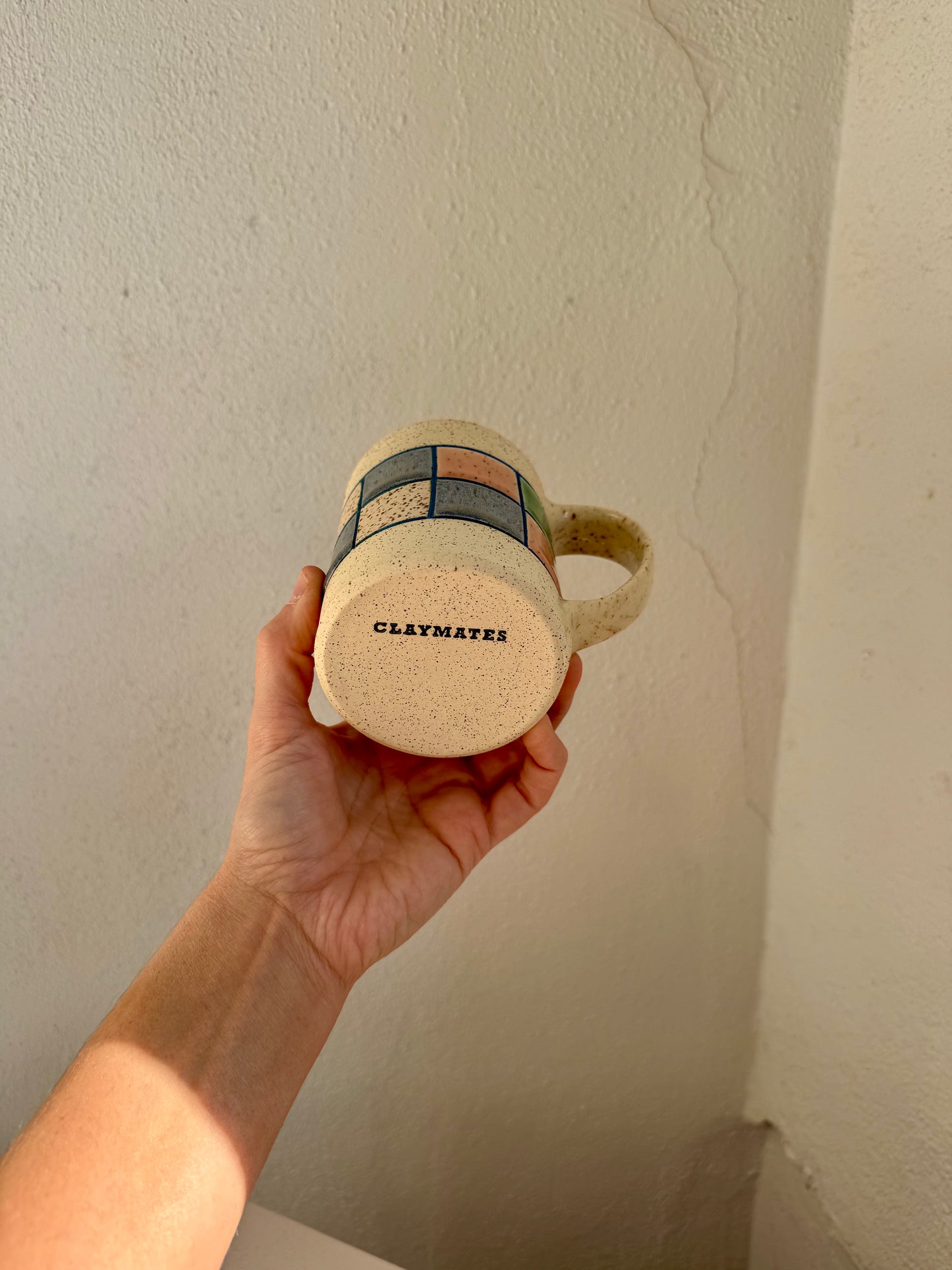 Mug VI