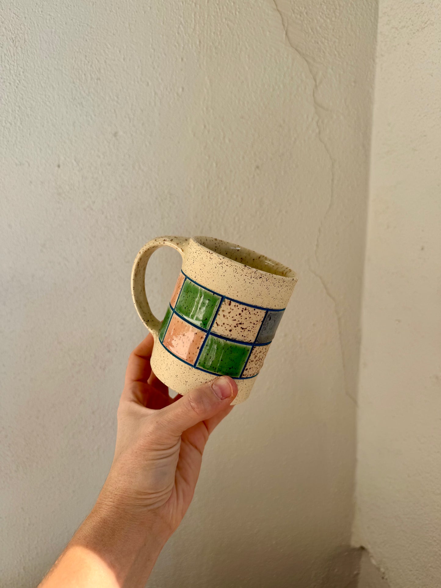 Mug VI