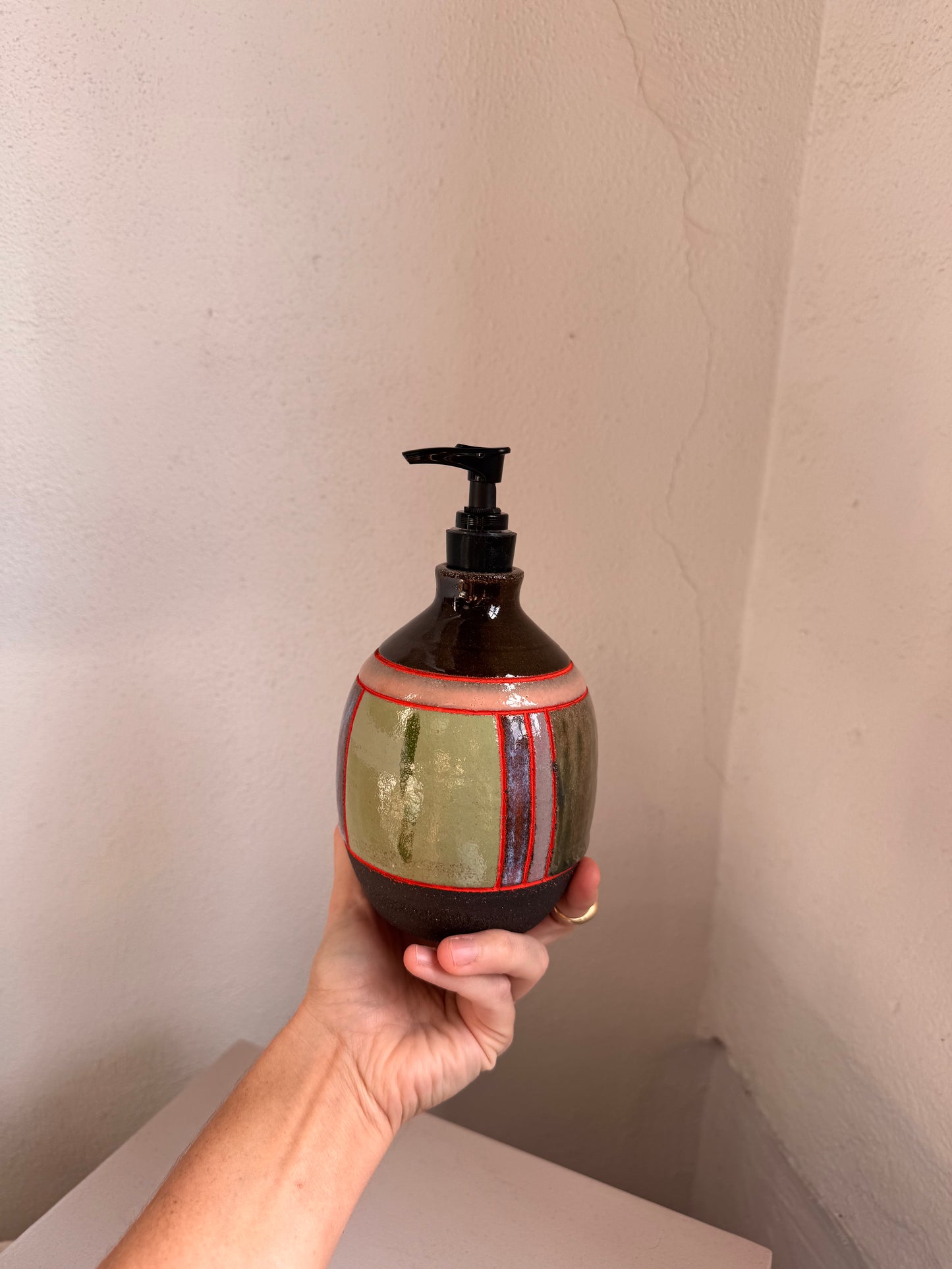 Soap dispenser II