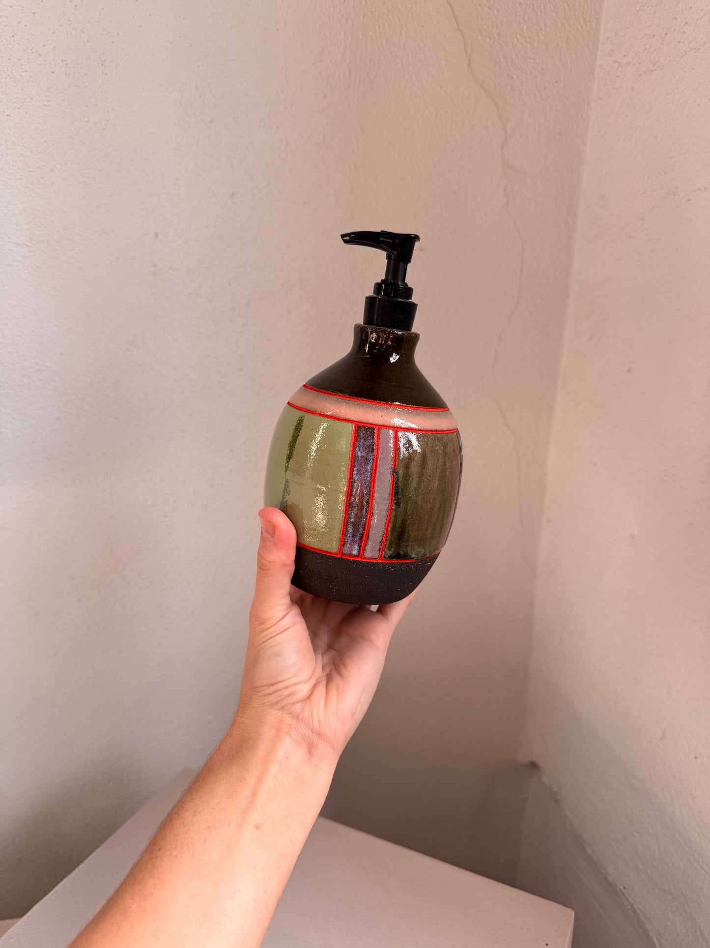Soap dispenser II